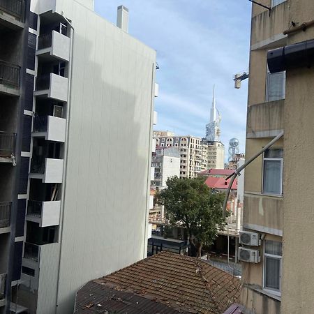 Apartment Vaja Fshavela N16 巴统 外观 照片